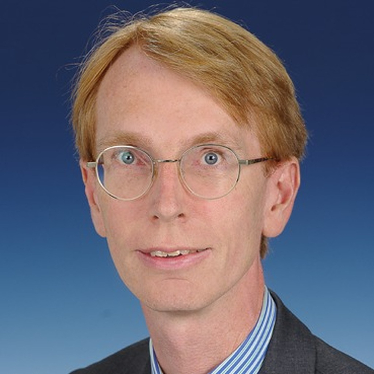 Dr. Bernd Mertens